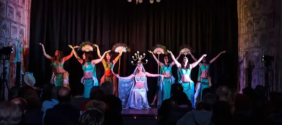 " D'Ambra Dance Project " Escuela de Danza Oriental y Danza Moderna
