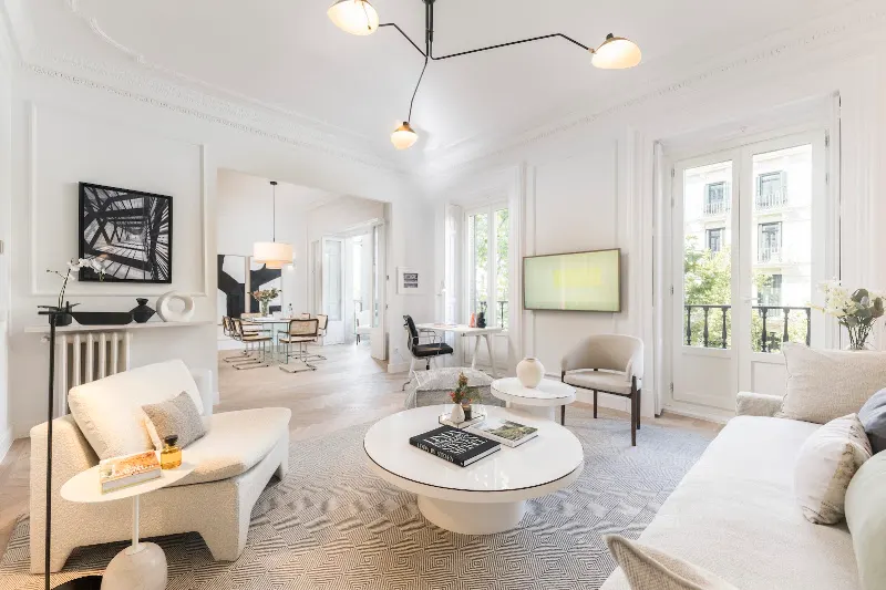 Home Club Apartments