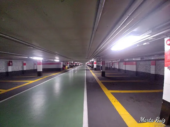 Aparcamiento [P] cubierto "Interparking" - Velázquez con Juan Bravo - Madrid