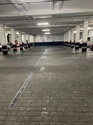 PARKING PUBLICO - Madrid
