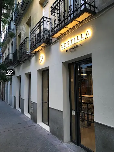 Los Costilla