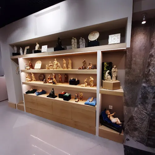Talleres de Arte Granda. Tienda Madrid Claudio Coello, 56 - Madrid