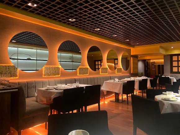 FUKU restaurante japonés