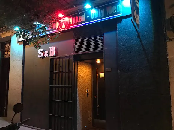 Shower & Bar Madrid Gay Club