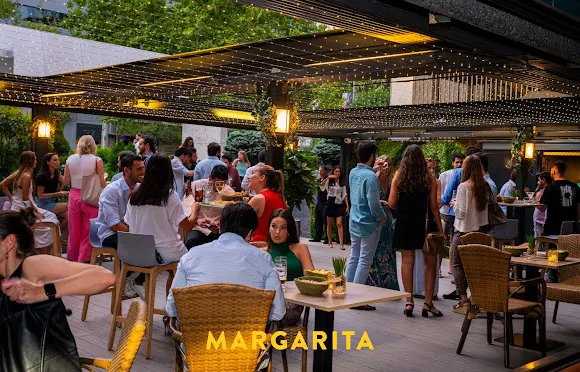 Restaurante Terraza Margarita I Tardeo y Cenas en Madrid - Madrid