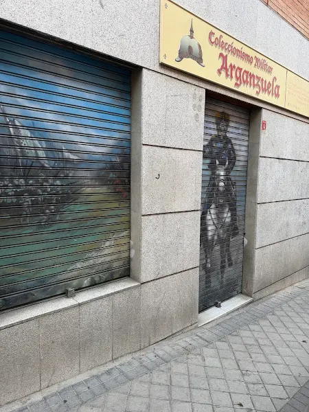 Militaria Arganzuela