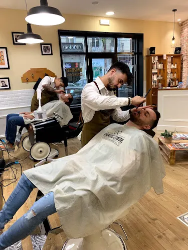 Peluquería Barbería Carlos Conde Peluqueros - General Pardiñas - Madrid