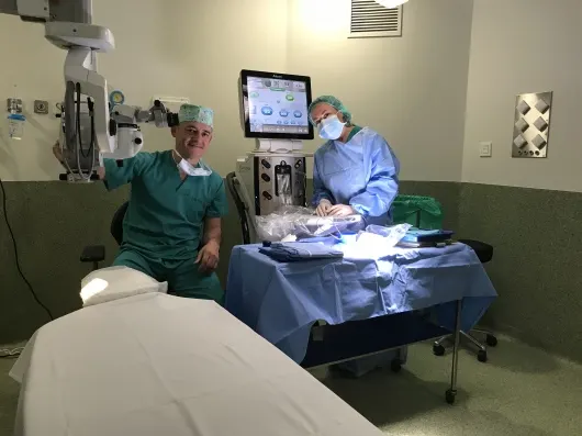 Dr. Juan Cruz García Martinez, Oftalmólogo - Madrid