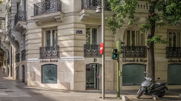 Clínica dental Llerandi & Béjar - Madrid