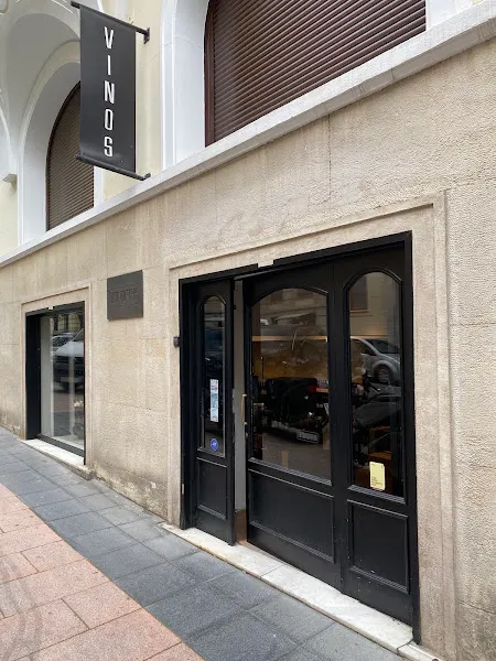 La Tintorería Vinoteca