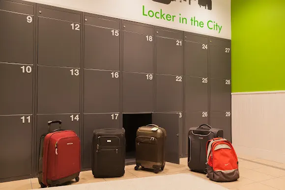 Consigna 24h en Malasaña - Locker in the City - Madrid