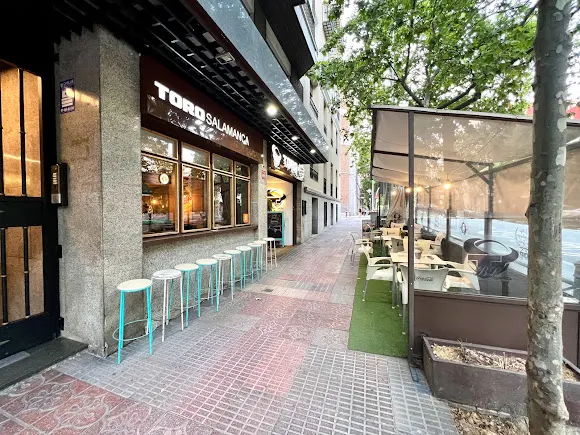 TORO BURGER CASTELLANA - Madrid