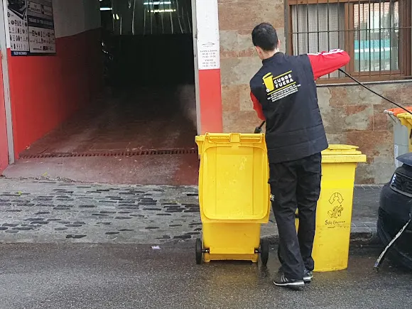 Cubos Fuera Madrid | Sacar cubos de basura en Madrid - Madrid