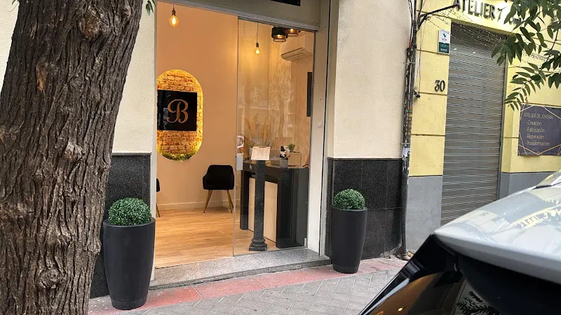JAVIER BALLESTEROS peluquería hombre y mujer
