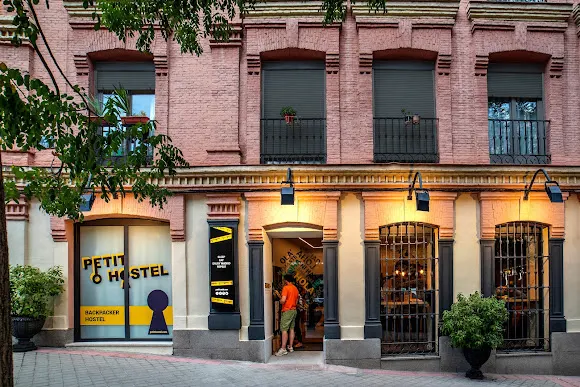 Petit Hostel La Latina - Madrid