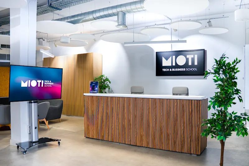 MIOTI Tech & Business School
