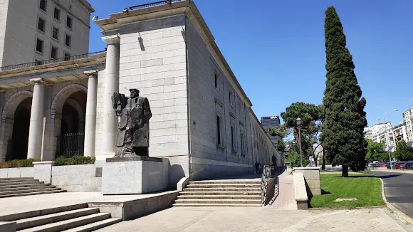 Monumento a Indalecio Prieto en Madrid