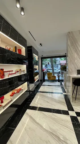 Store The Beauty Concept