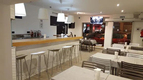 SOLOMON KOSHER GRILL FUSION / מסעדה כשרה סולומון גריל ופיוז'ן - Madrid