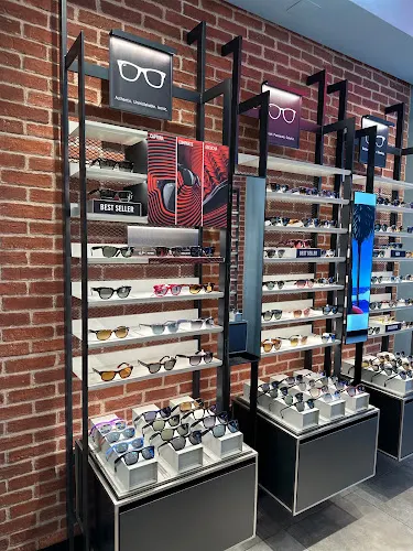 Sunglass Hut - Madrid