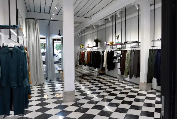 Ropa de diseño en piel y ante - Mon&Pau - Madrid