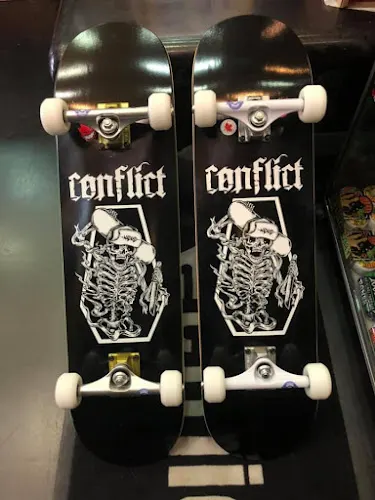 Conflict Skateboards - Tienda de skate en Madrid