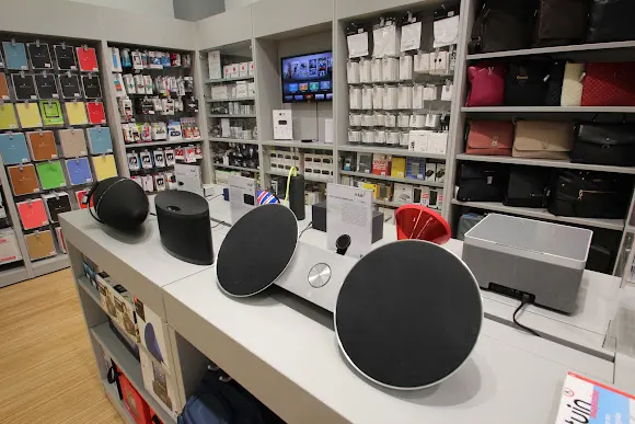 K-tuin Madrid Goya Apple Premium Reseller - Madrid