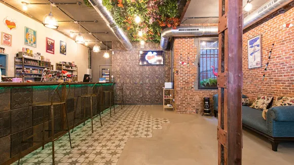Vape Shop/ Tienda Vapeo: VAPEMONIADAS - Madrid